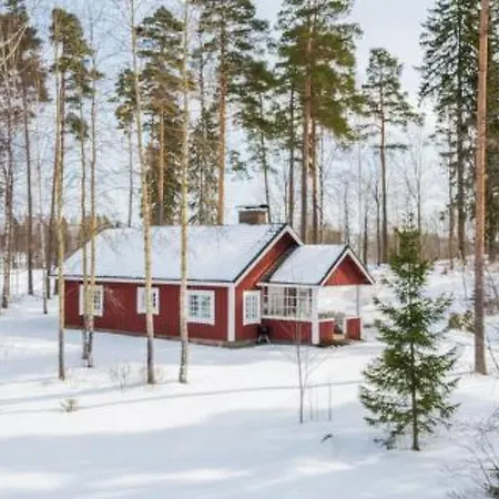 Sepelkyyhky By Interhome * Hirsjärvi