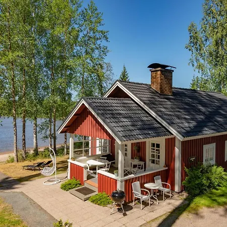 Sepelkyyhky By Interhome * Hirsjärvi