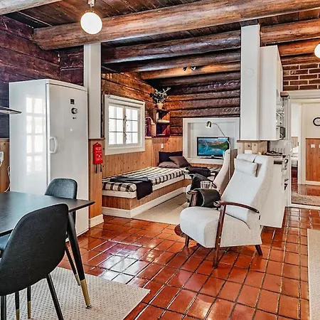 Sepelkyyhky By Interhome 펜션 Hirsjärvi