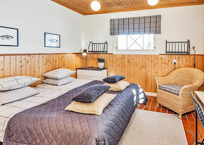 Sepelkyyhky By Interhome *