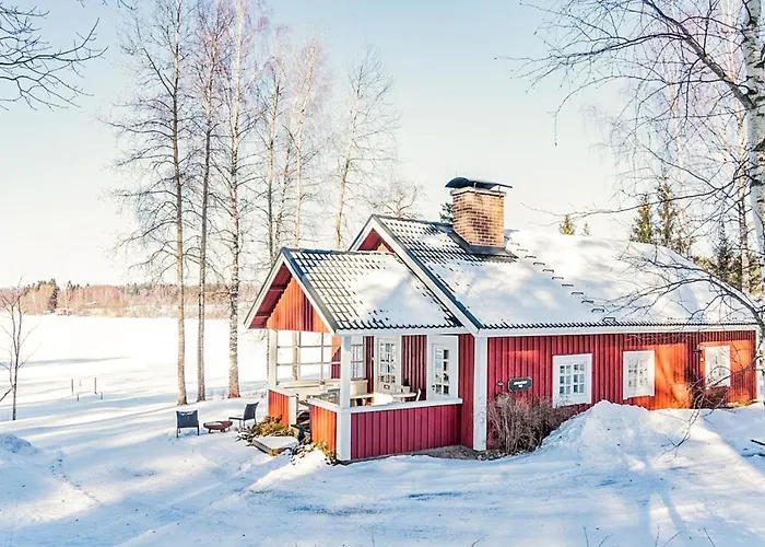 Sepelkyyhky By Interhome Hirsjärvi