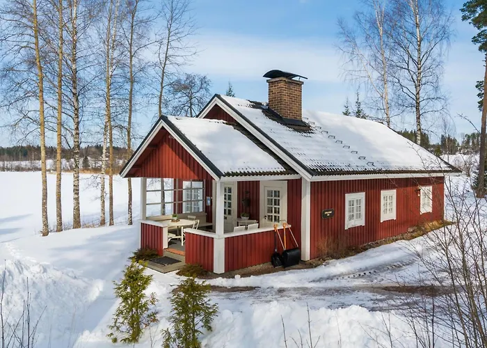 Sepelkyyhky By Interhome * Hirsjärvi